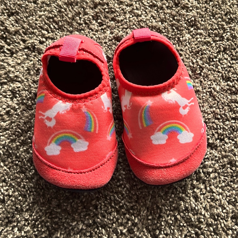 JIASUQI‎ Kid's Slip-on Casual Water Shoes for Beach/Pool 19/20 size